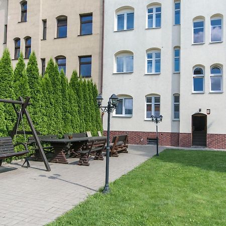 Akademikus Torun Hostel Bagian luar foto