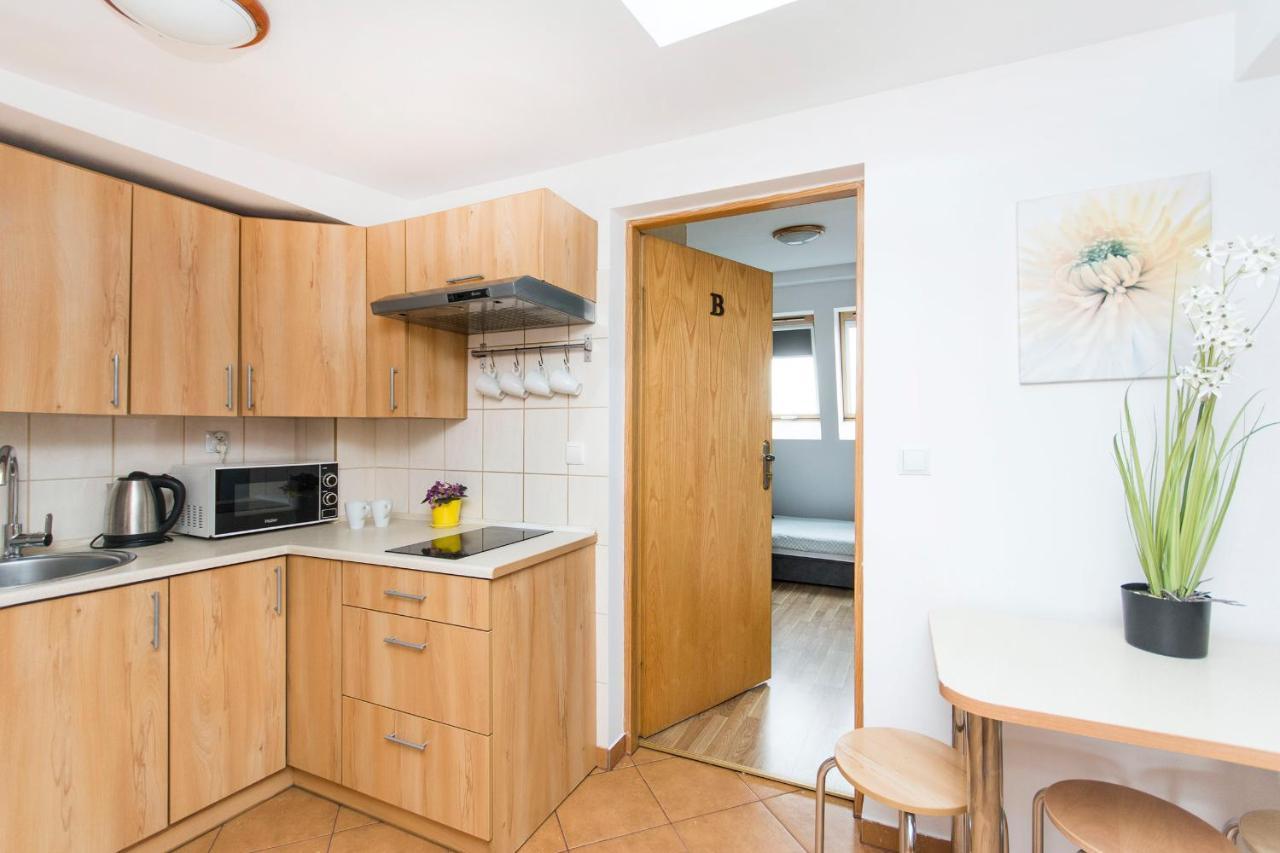 Akademikus Torun Hostel Bagian luar foto