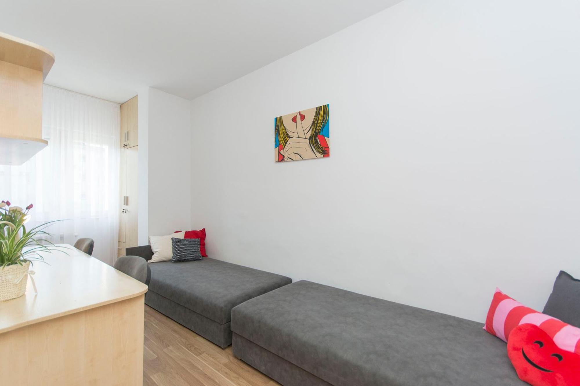 Akademikus Torun Hostel Bagian luar foto